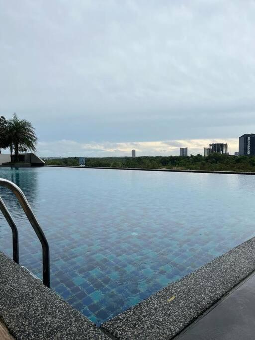Meridin Medini By Wp Homestay Nusajaya  Exterior foto