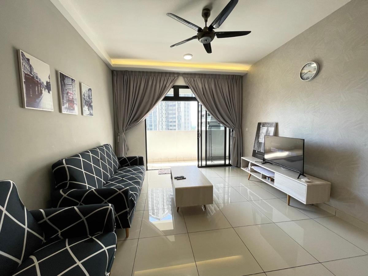 Meridin Medini By Wp Homestay Nusajaya  Exterior foto