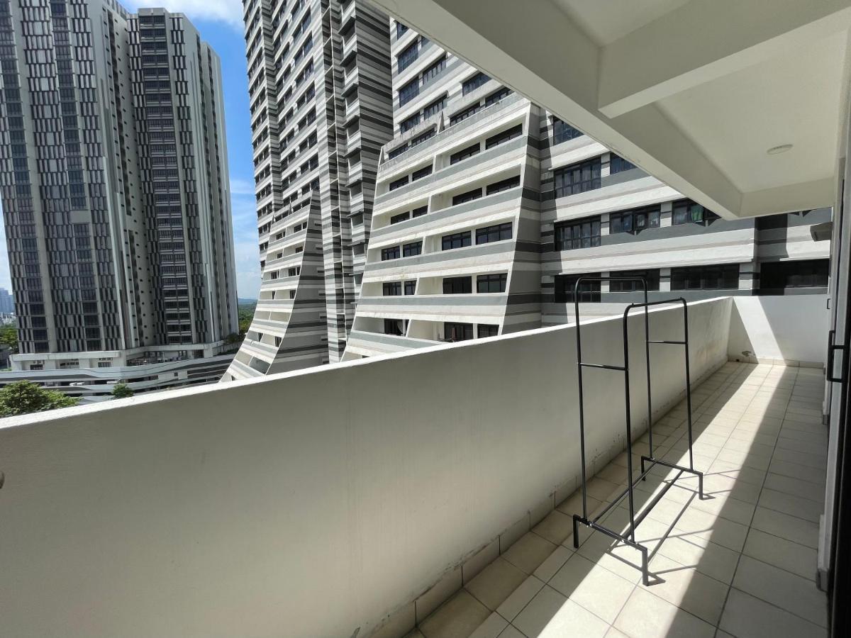 Meridin Medini By Wp Homestay Nusajaya  Exterior foto